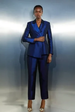 Compact Stretch Tailored Set