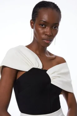 Figure Form Bandage Knit Asymmetric Strap Top