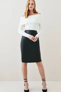 Leather Signature Pencil Skirt