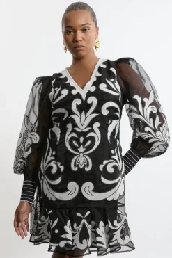Plus Size Applique Organdie Buttoned Woven Mini Dress