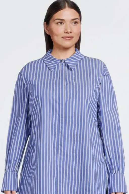 Plus Size Cotton Poplin Button Sleeve Detail Woven Shirt