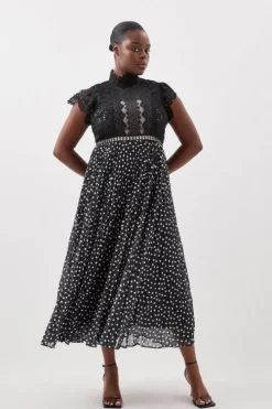 Plus Size Guipure Lace Dot Pleated Skirt Midi Dress