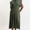 Plus Size Structured Crepe Pleated Sleeveless Shirt Midi Dress