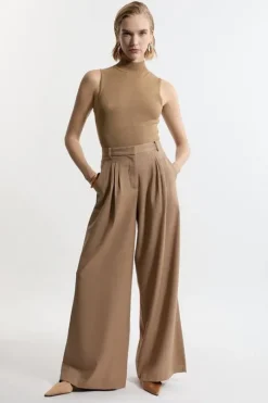 Tailored Wide Leg Darted Pants