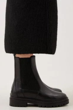 Leather Chunky Chelsea Boot