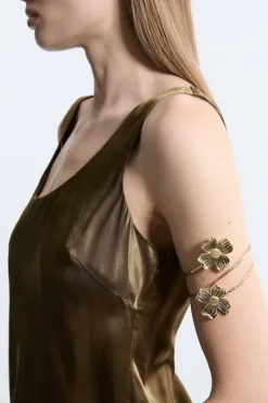 Metal Flower Arm Cuff