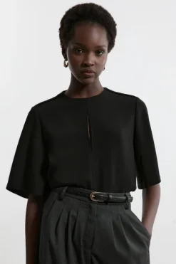 Tailored Crepe Essential Short Sleeve Top