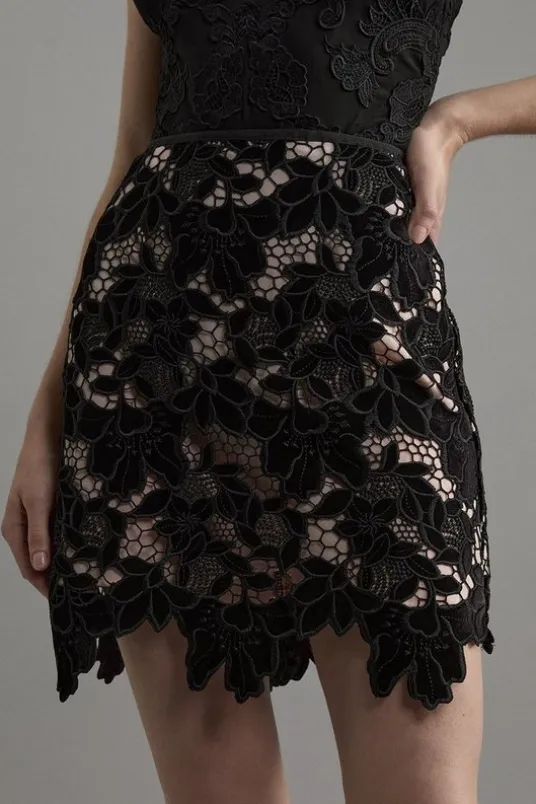 Velvet Cutwork Lace Detail Mini Skirt